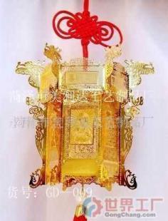 “宫灯”挂件的新生 工艺承载福意，文化交流器具